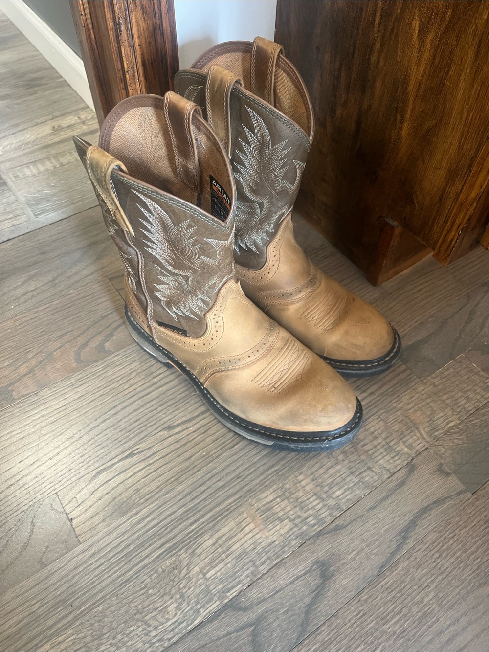 Ariat Mens Two-Tone Tan and Brown Western Pull-On Boots